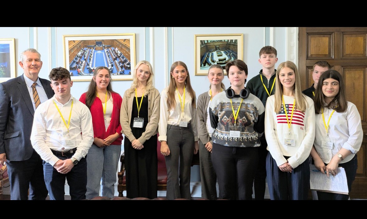 Picture of Speaker Edwin Poots MLA and Work Experience students